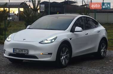 Tesla Model Y  2023