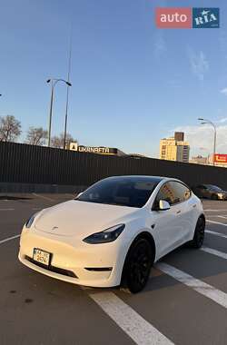 Tesla Model Y  2022