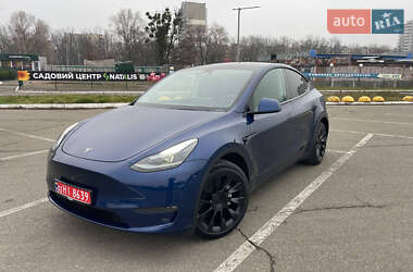 Tesla Model Y  2023