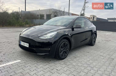 Tesla Model Y  2024