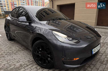 Tesla Model Y  2021