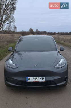Tesla Model Y  2023