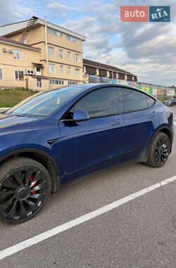 Tesla Model Y  2021