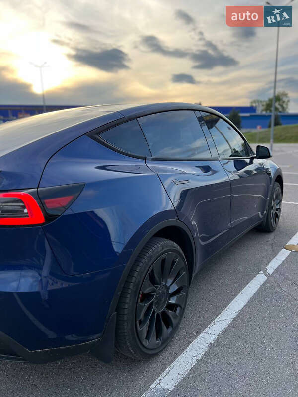 Внедорожник / Кроссовер Tesla Model Y 2021 в Виннице