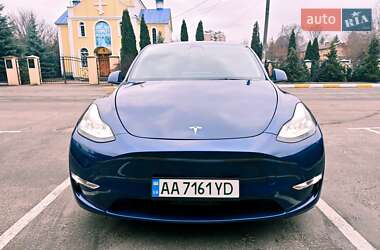Tesla Model Y  2023