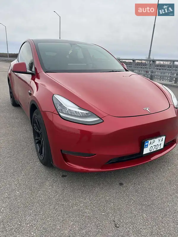 Tesla Model Y 2021