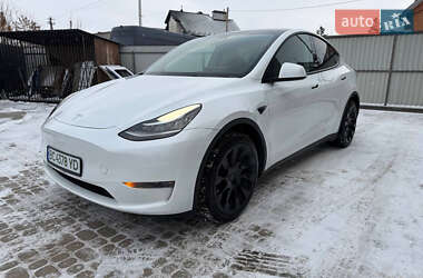 Tesla Model Y  2023