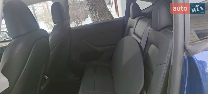Позашляховик / Кросовер Tesla Model Y 2024 в Києві