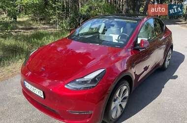 Tesla Model Y  2024