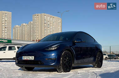 Tesla Model Y  2022