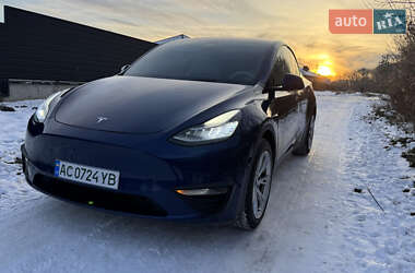 Tesla Model Y 2020