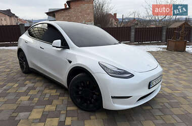 Tesla Model Y  2022