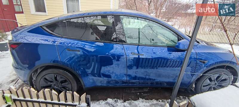 Позашляховик / Кросовер Tesla Model Y 2024 в Києві
