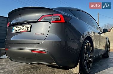 Tesla Model Y  2022