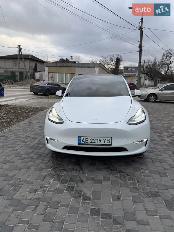 Tesla Model Y