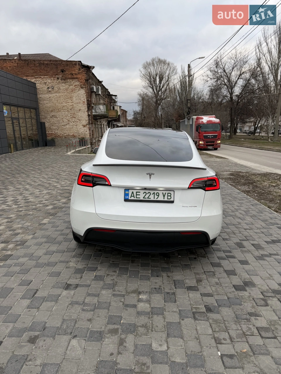 2023 Tesla Model Y - мініатюра 4