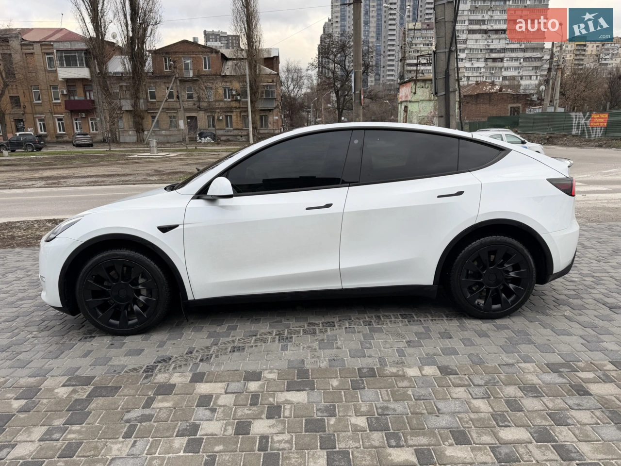 2023 Tesla Model Y - мініатюра 3