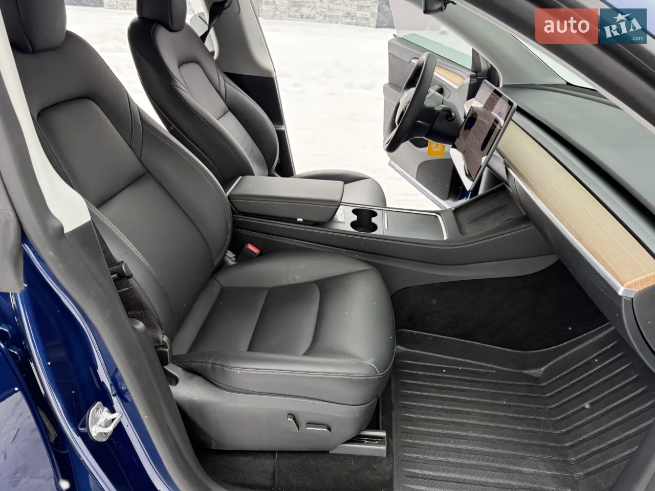 2023 Tesla Model Y - мініатюра 4