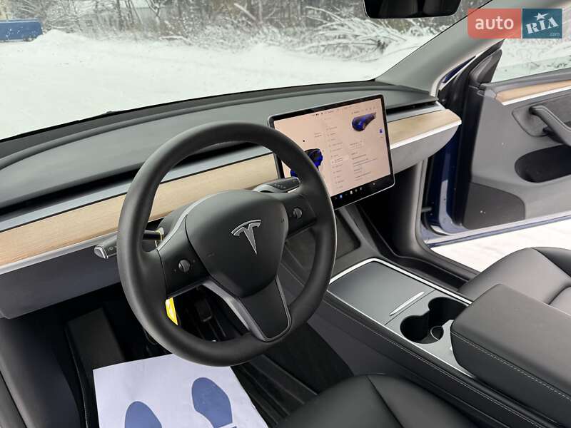 Внедорожник / Кроссовер Tesla Model Y 2023 в Звягеле