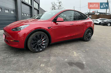 Tesla Model Y  2023