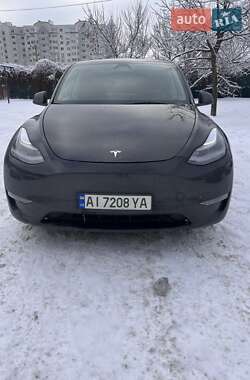 Tesla Model Y  2023