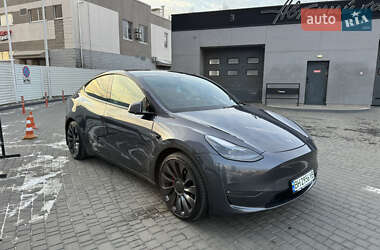 Tesla Model Y  2022
