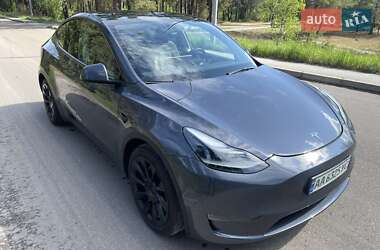Tesla Model Y  2023