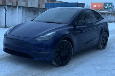 Tesla Model Y  2021