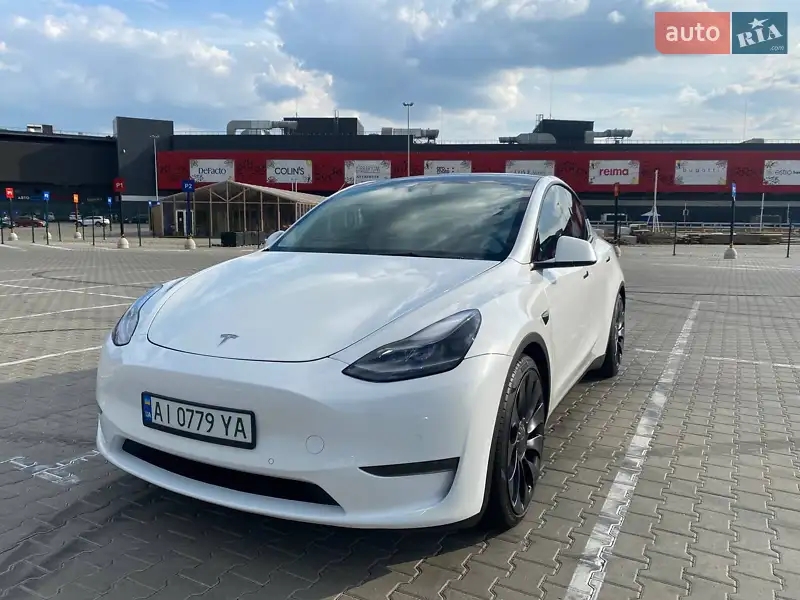Tesla Model Y