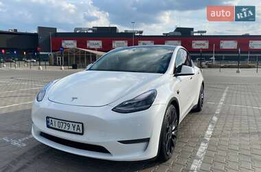 Tesla Model Y  2021