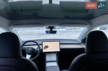 Tesla Model Y  2023