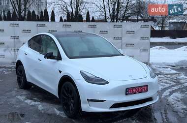 Tesla Model Y  2022