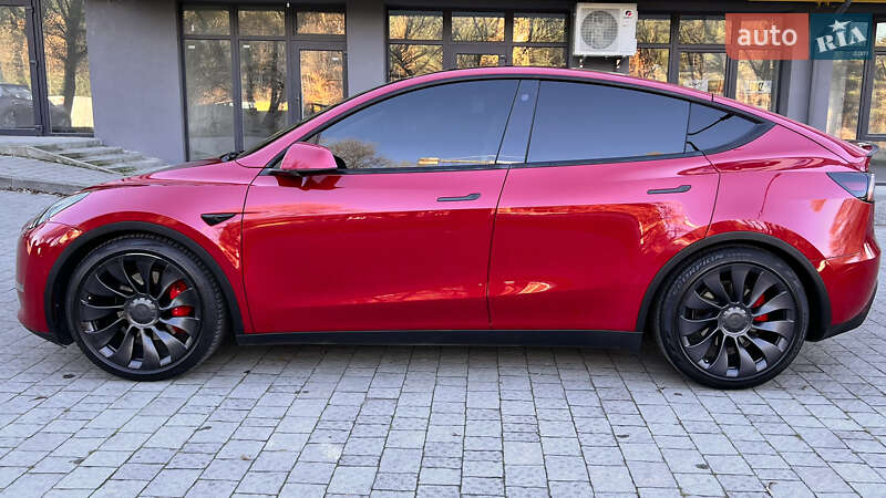 Внедорожник / Кроссовер Tesla Model Y 2021 в Львове