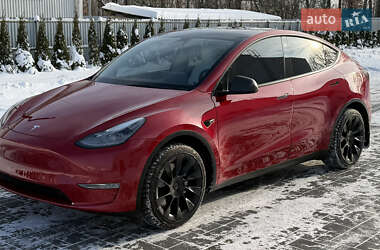 Tesla Model Y  2021