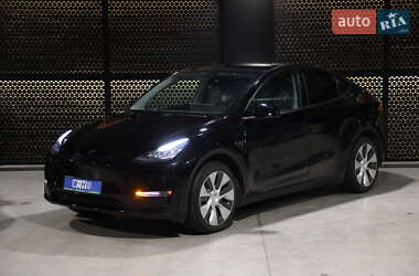 Tesla Model Y  2022