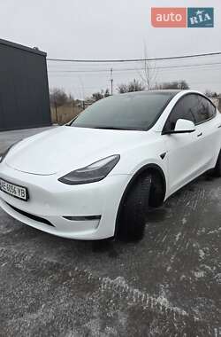 Tesla Model Y  2021