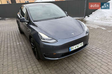 Tesla Model Y 2021