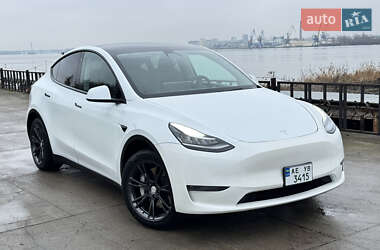 Tesla Model Y  2020