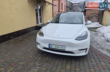Tesla Model Y 2023