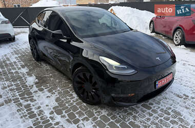 Tesla Model Y  2021