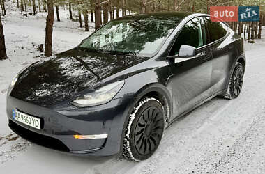 Tesla Model Y  2024