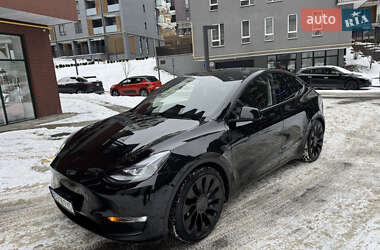 Tesla Model Y  2022
