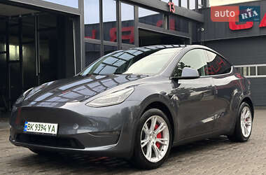 Tesla Model Y 2020