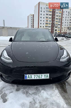 Tesla Model Y  2021