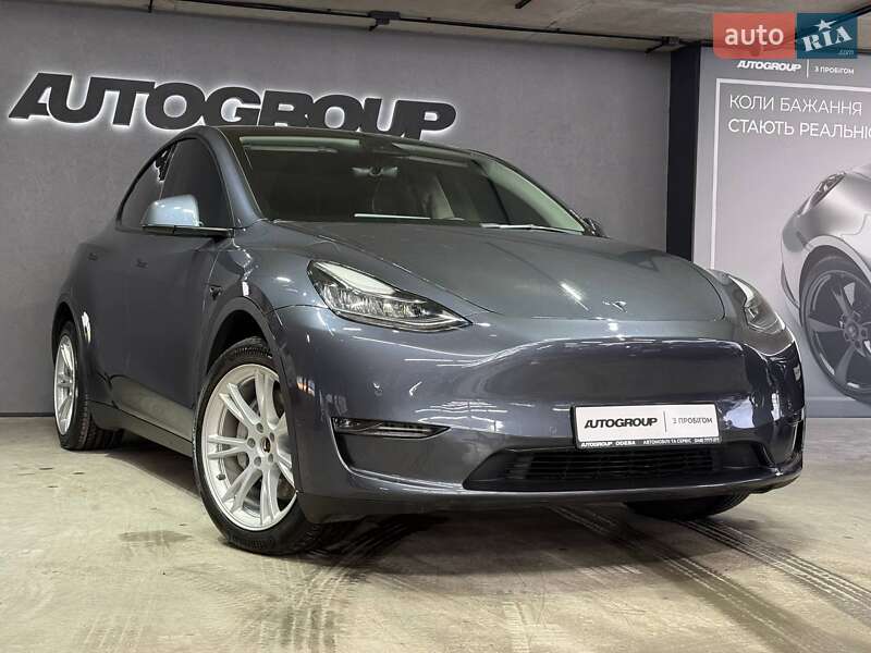 Tesla Model Y 2022