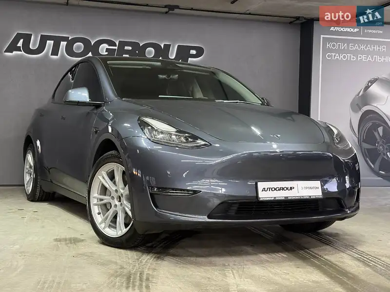Tesla Model Y