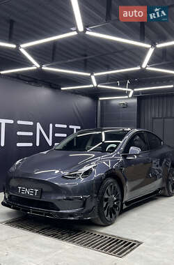 Tesla Model Y 2022