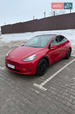 Tesla Model Y  2021