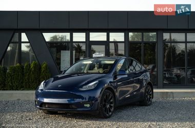 Tesla Model Y  2023