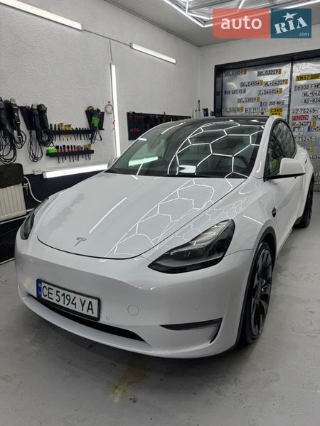 Tesla Model Y 2022